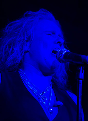 Never The Bride - Nikki Lamborn, lead singer