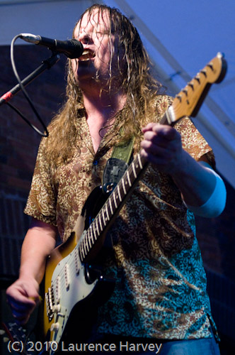 Innes Sibun on lead guitar