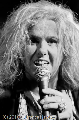 Nikki Lamborn, vocals
