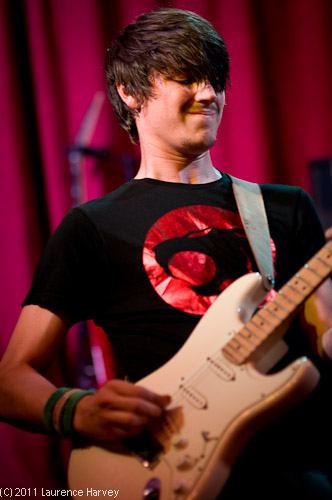 Jay Tamkin on guitar