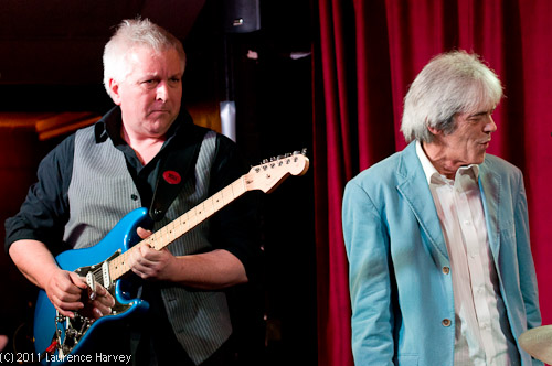 Bob Moore on guitar & Steve Norchi on vocals