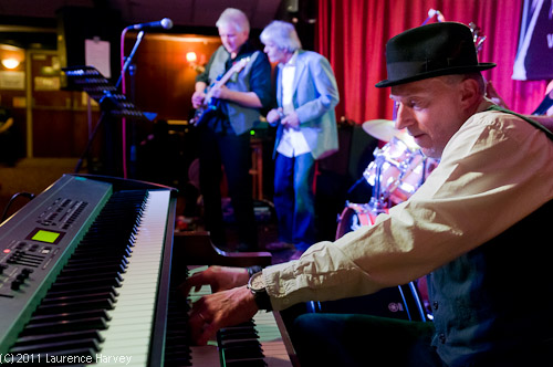 Storm Warning with Ian Salisbury on keyboards