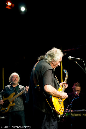 Cliff Gater, Guitar & Vocals