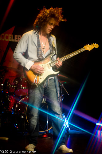 Virgil McMahon on guitar & vocals