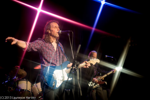 Geoff Grange on guitar