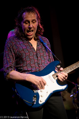 Geoff Grange on guitar