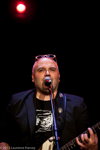 Phil Fernandez on guitar & vocals