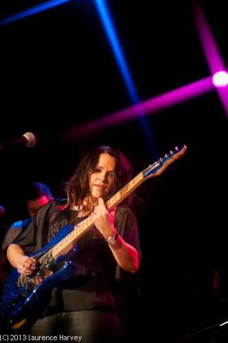 Erja Lyytinen on guitar & vocals