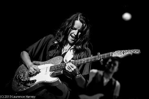 Erja Lyytinen on guitar & vocals