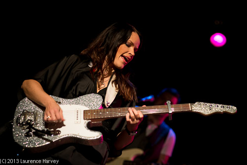 Erja Lyytinen on guitar & vocals