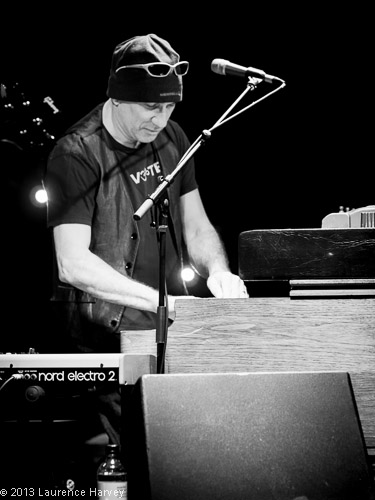 Danny Louis on keyboards