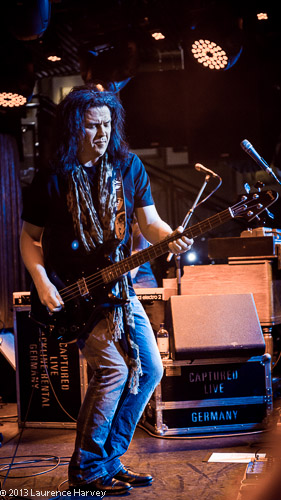 Jorgen Carlsson on bass