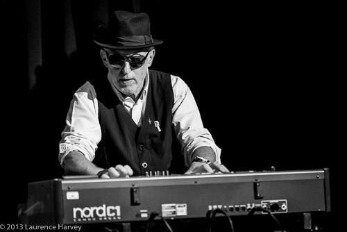 Ian Salisbury on keyboards