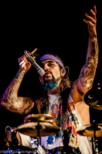 Mike Portnoy on drums