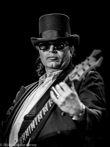 Russell 'Hitman' Alexander on guitar