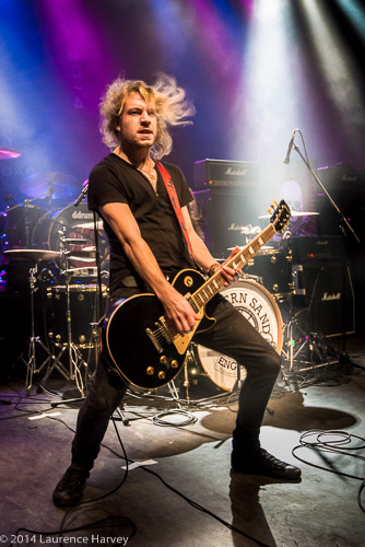 Jimmy Bradshaw on guitar