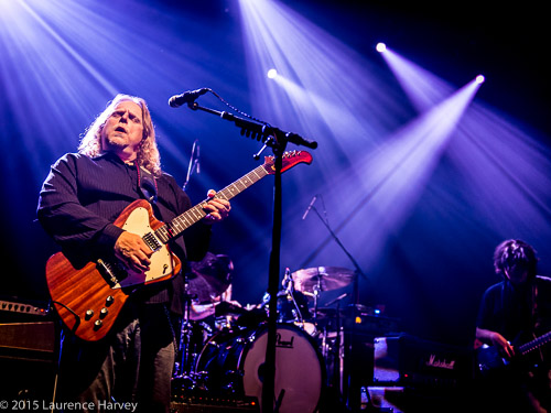 Warren Haynes on guitar & vocals