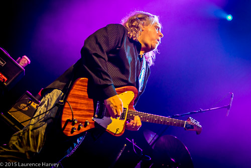 Warren Haynes on guitar & vocals