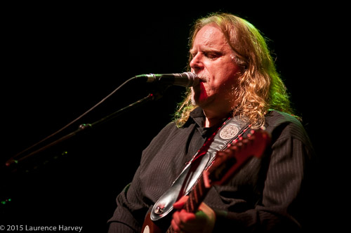 Warren Haynes on guitar & vocals
