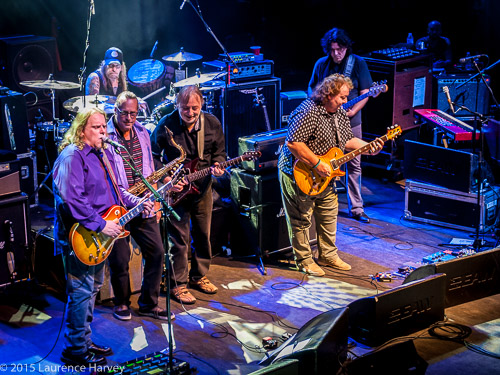 Gov't Mule on stage with guests Joe McGlohon, Elliott Randall & Bernie Marsden
