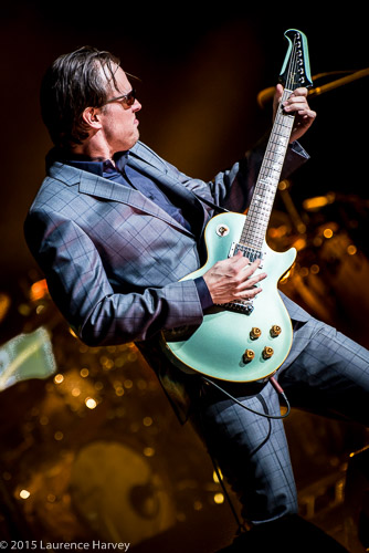 Joe Bonamassa on guitar & vocals