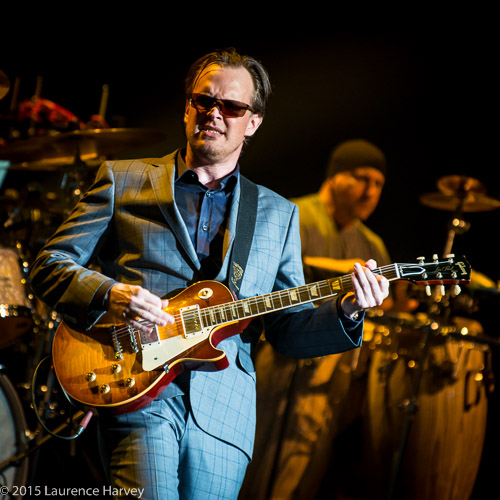 Joe Bonamassa on guitar & vocals