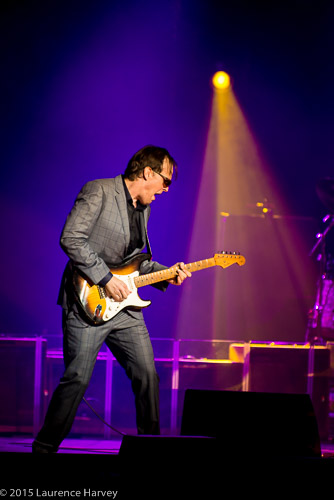 Joe Bonamassa on guitar & vocals