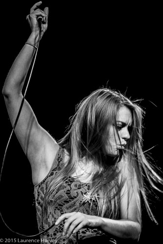 Jo Harman on vocals