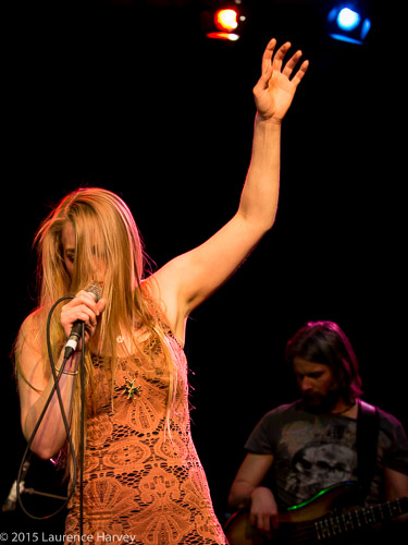 Jo Harman on vocals