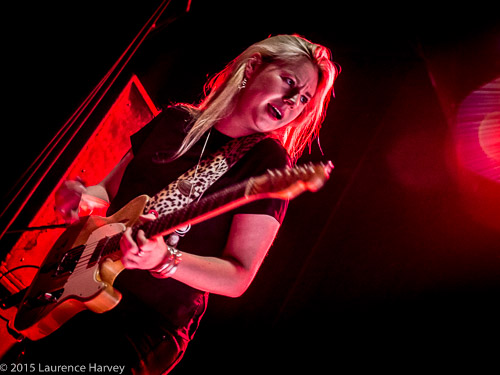 Joanne Shaw Taylor on guitar & vocals