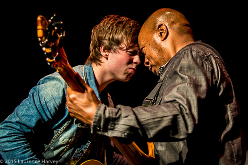 Laurence Jones on guitar & vocals & Roger Inniss on bass