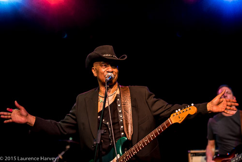 Marcus Malone on guitar & vocals