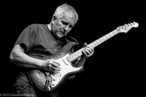 Bob Moore on lead guitar