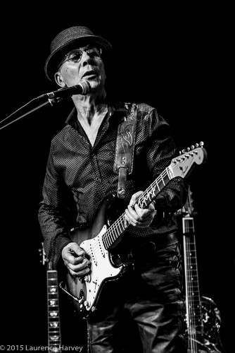 Papa George on guitar & vocals