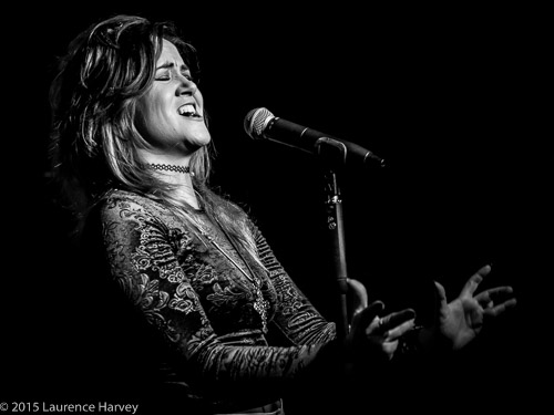 Jane Pearce on lead vocals