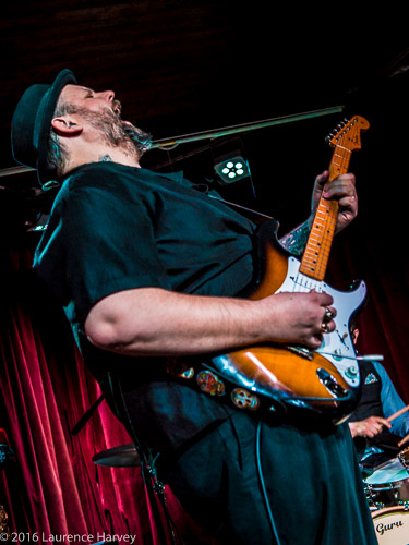 Big Boy Bloater on guitar & lead vocals