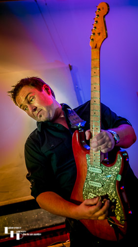 Billy Walton on guitar