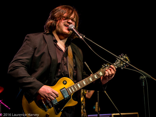 Matt Long on guitar & vocals