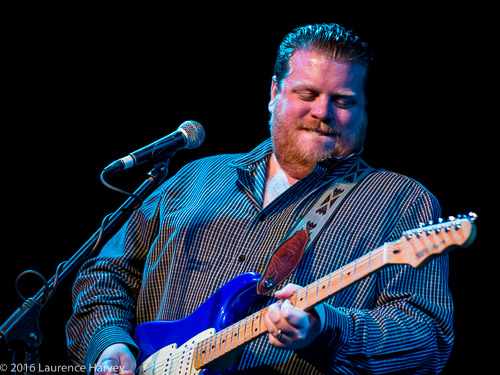 Danny Bryant on guitar & vocals