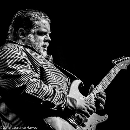 Danny Bryant on guitar & vocals