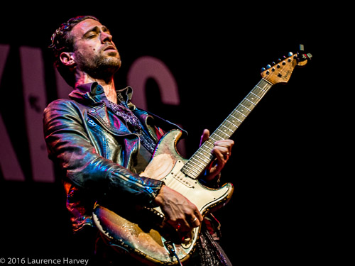 Dan Patlansky on guitar & vocals