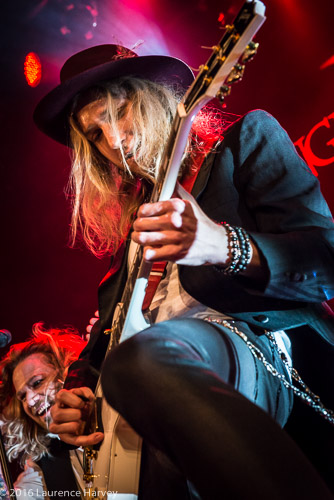 Andreas Eriksson on lead guitar