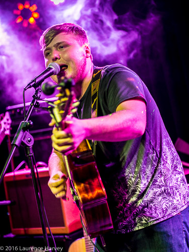 Lewis Hancock on vocals & acoustic guitar