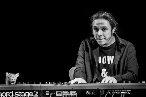 Paul Jobson on keyboards