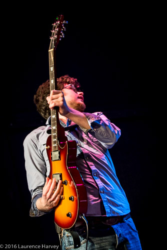 Andrew Pipe on guitar & vocals