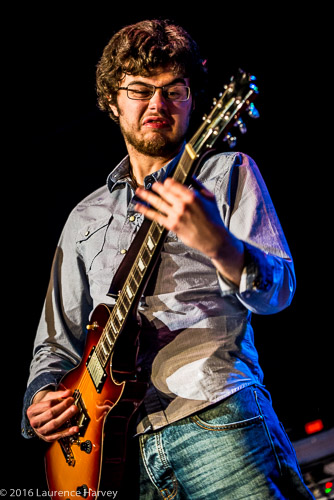 Andrew Pipe on guitar & vocals