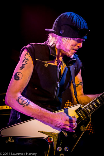 Michael Schenker on lead guitar