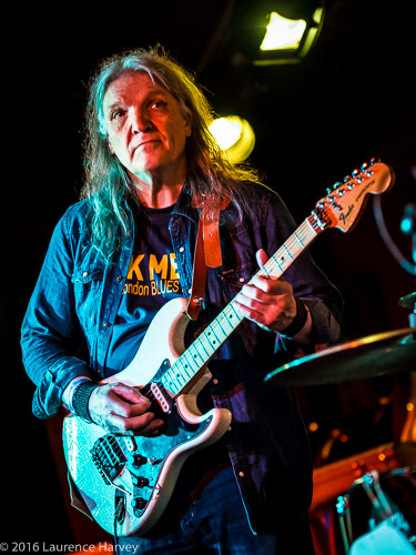 Ryk Mead on guitar & vocals