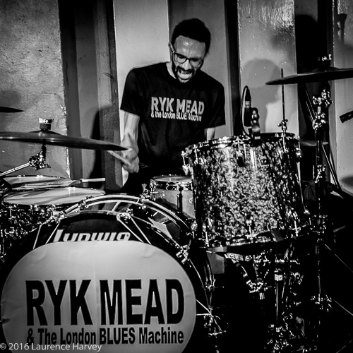 Daniele Antenucci on drums