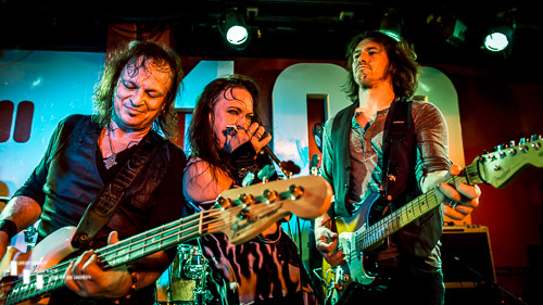 Al Collinson on bass, Stacie Collins on vocals & harmonica, Jon Sudbury on guitar